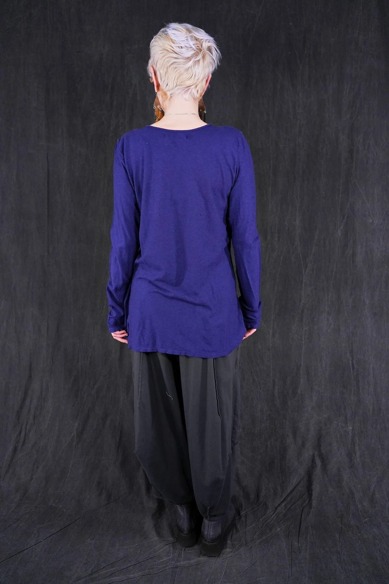 1600 Simple Tee Nova