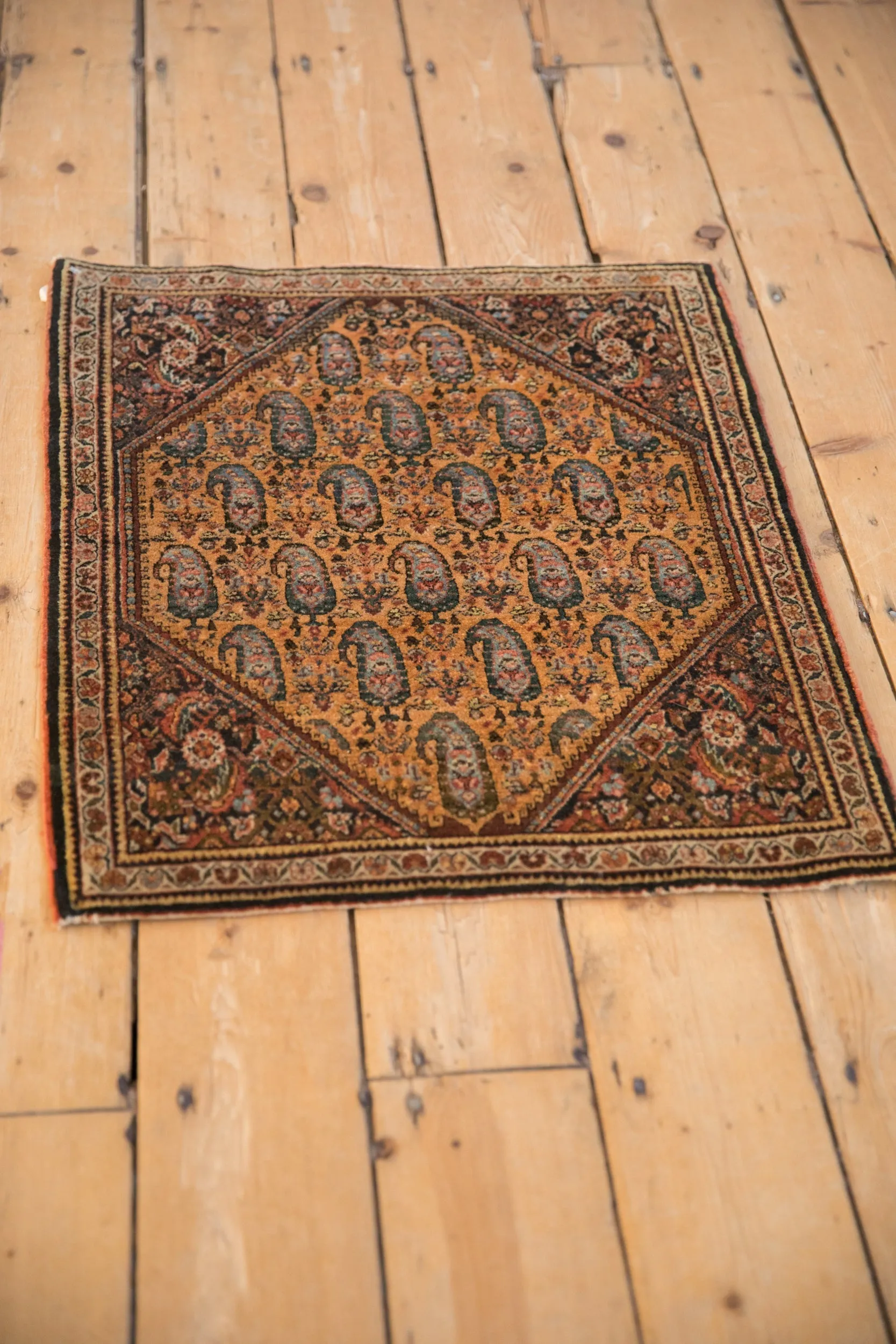 2x2.5 Vintage Fine Sarouk Square Rug Mat