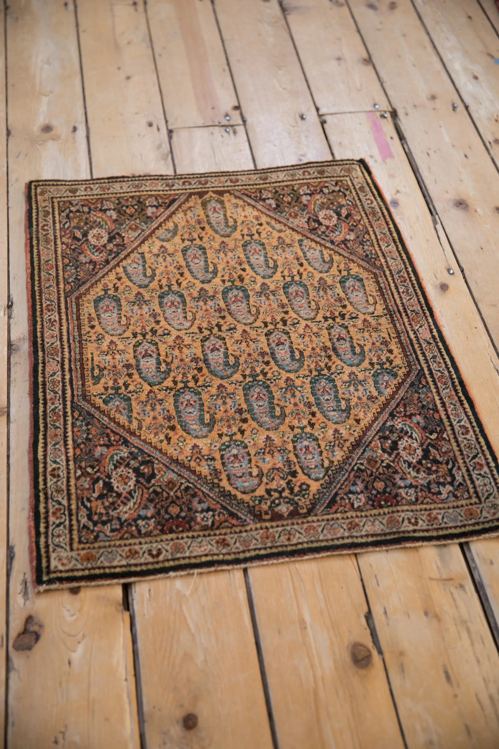 2x2.5 Vintage Fine Sarouk Square Rug Mat