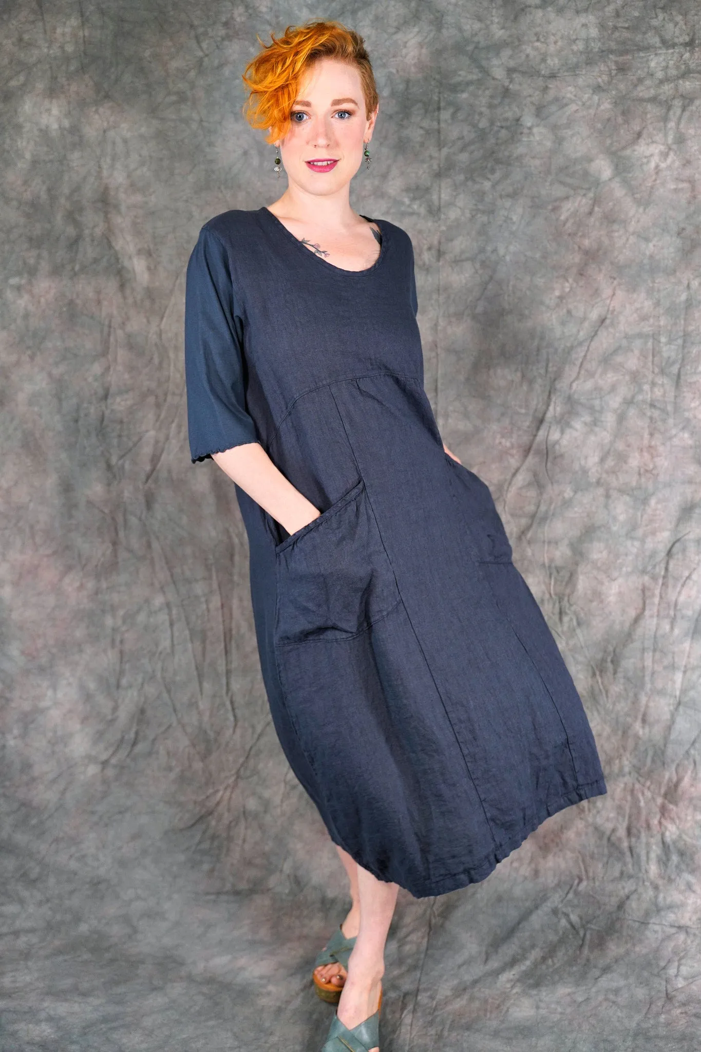 7214 The Linen Dress Shadow-U