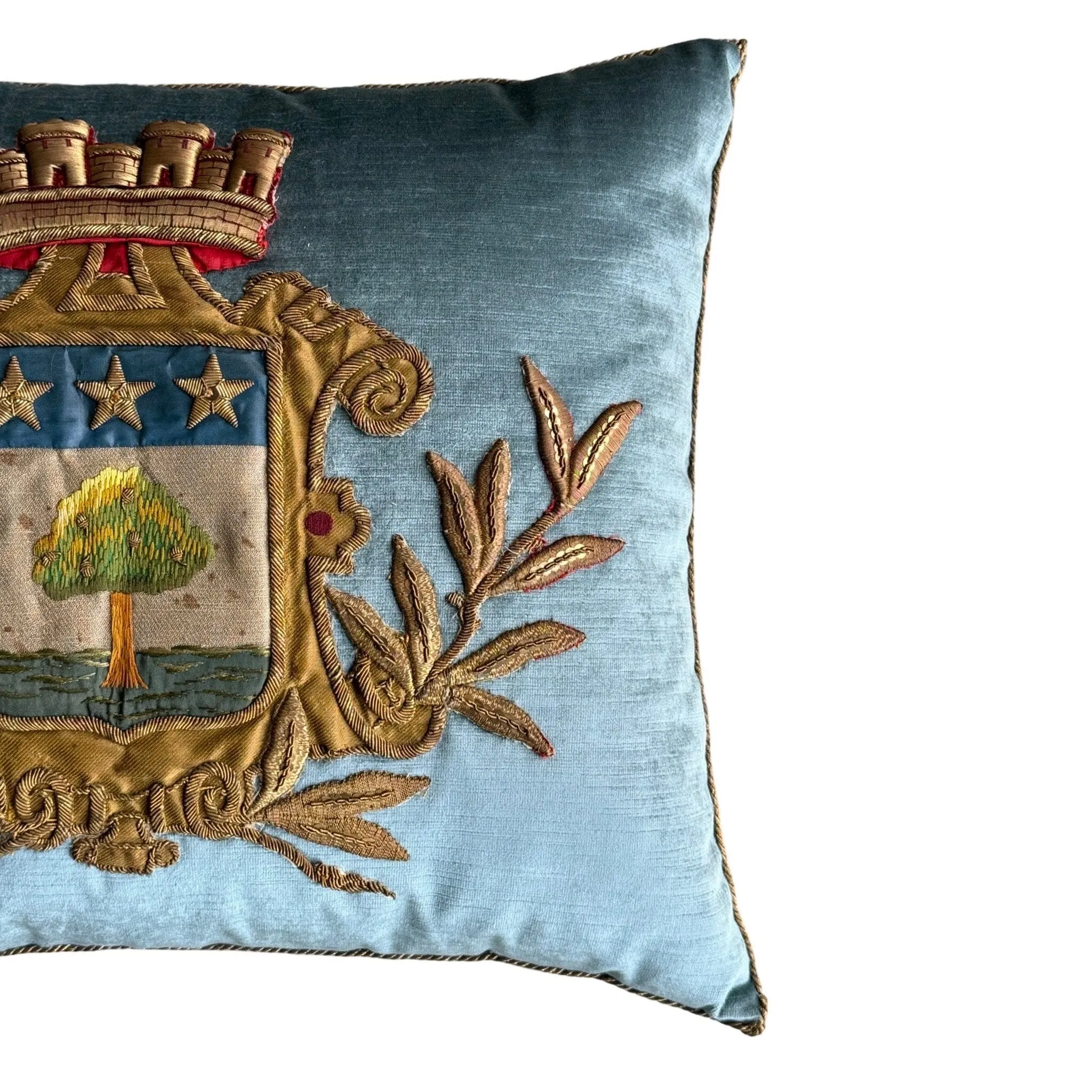 Antique European Crest Embroidery (#E090424 | 19 x 23")