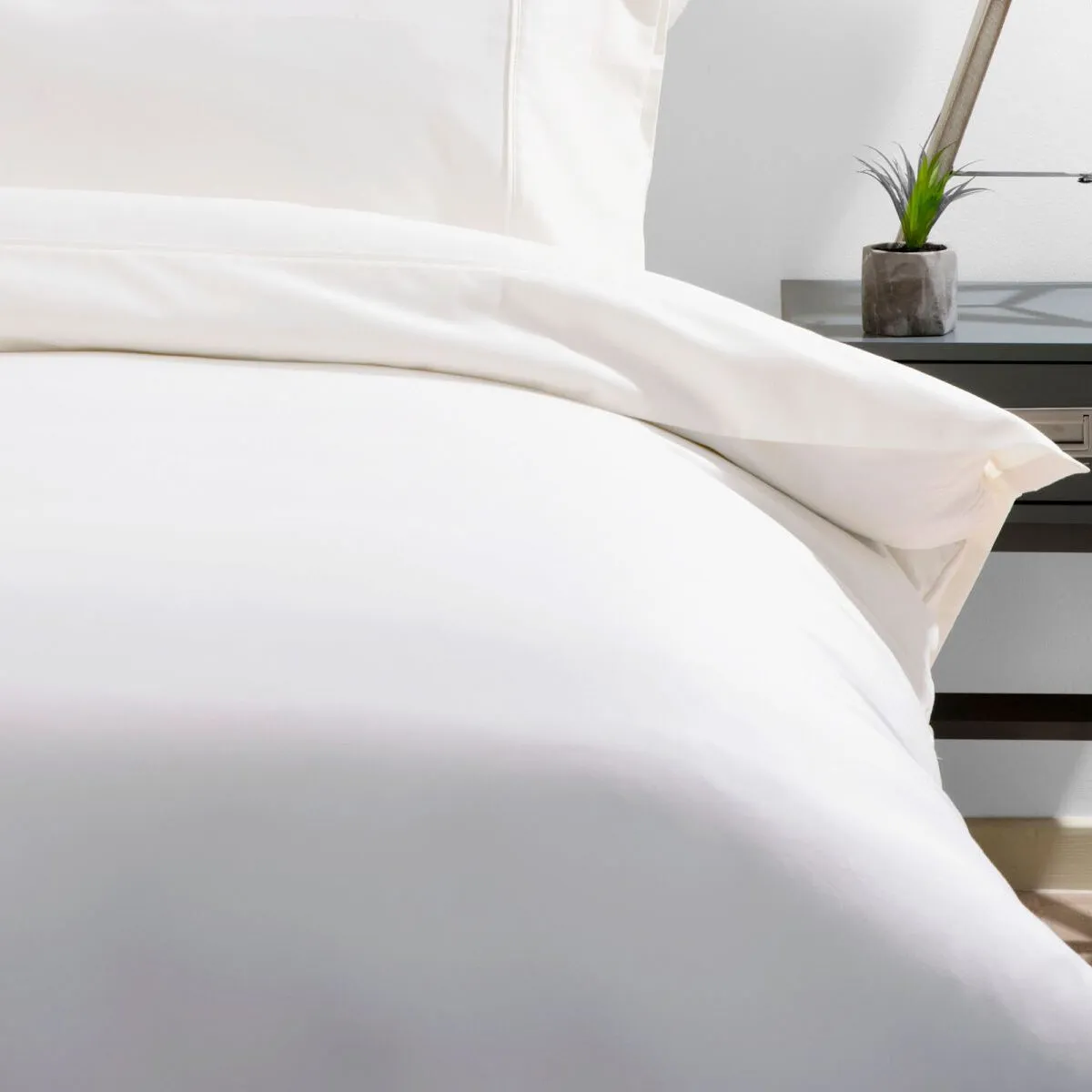 Belledorm 600TC Cotton Sateen Duvet Cover - White