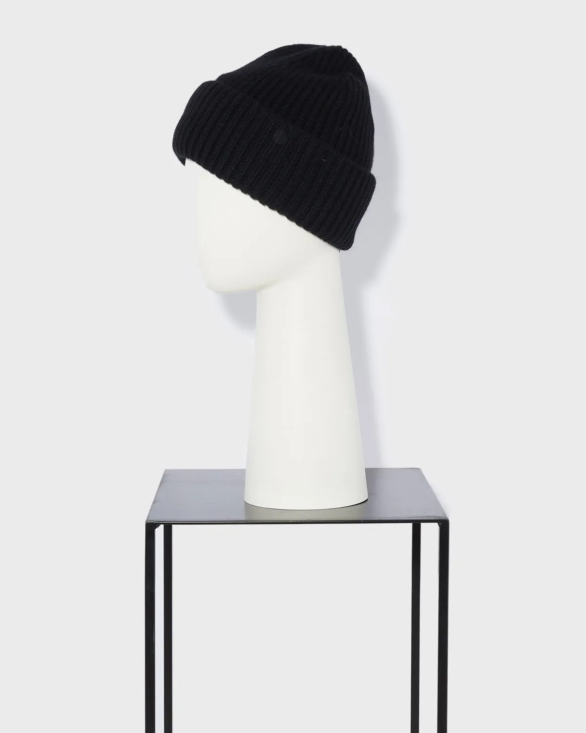 Cashmere and wool knit beanie