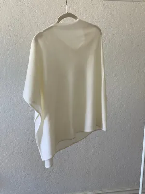 Cashmere Poncho Essential