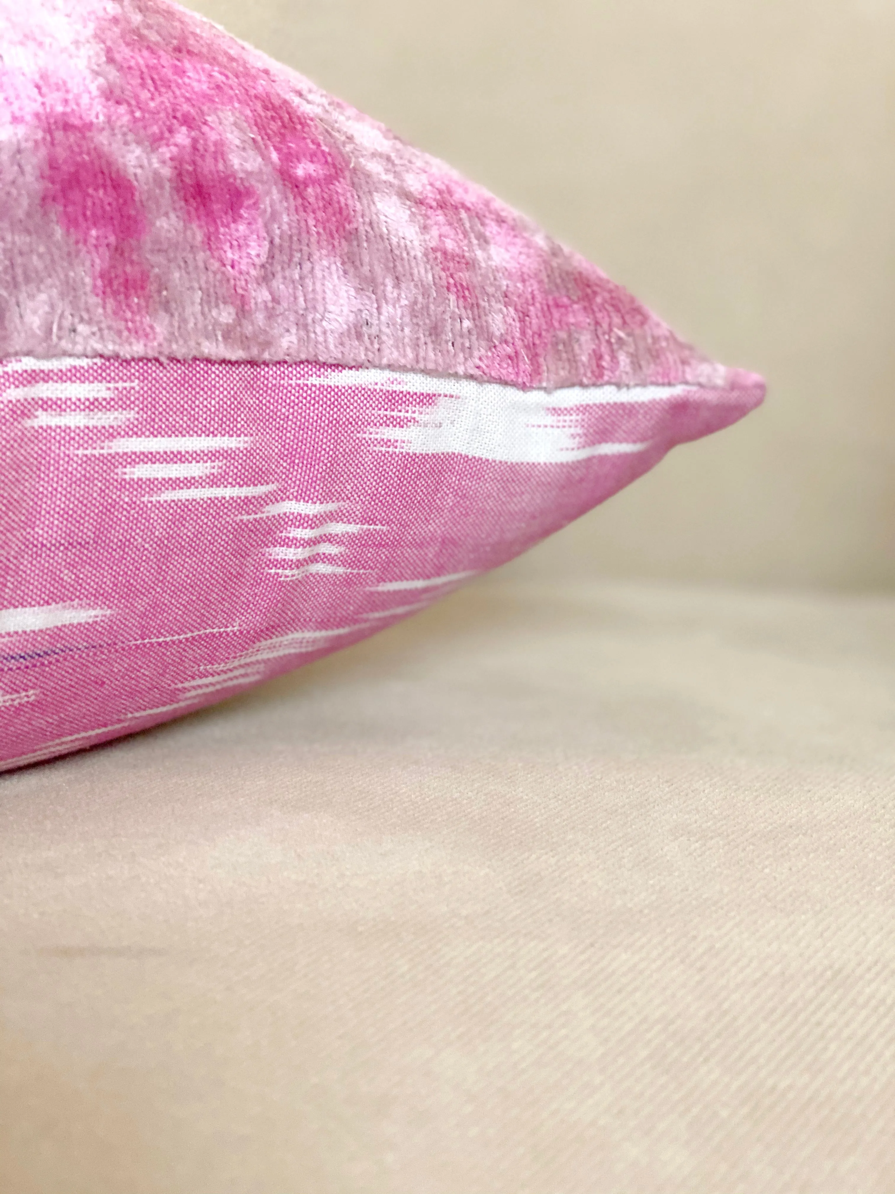 Classic Bursting Petals Square Pillow Cover