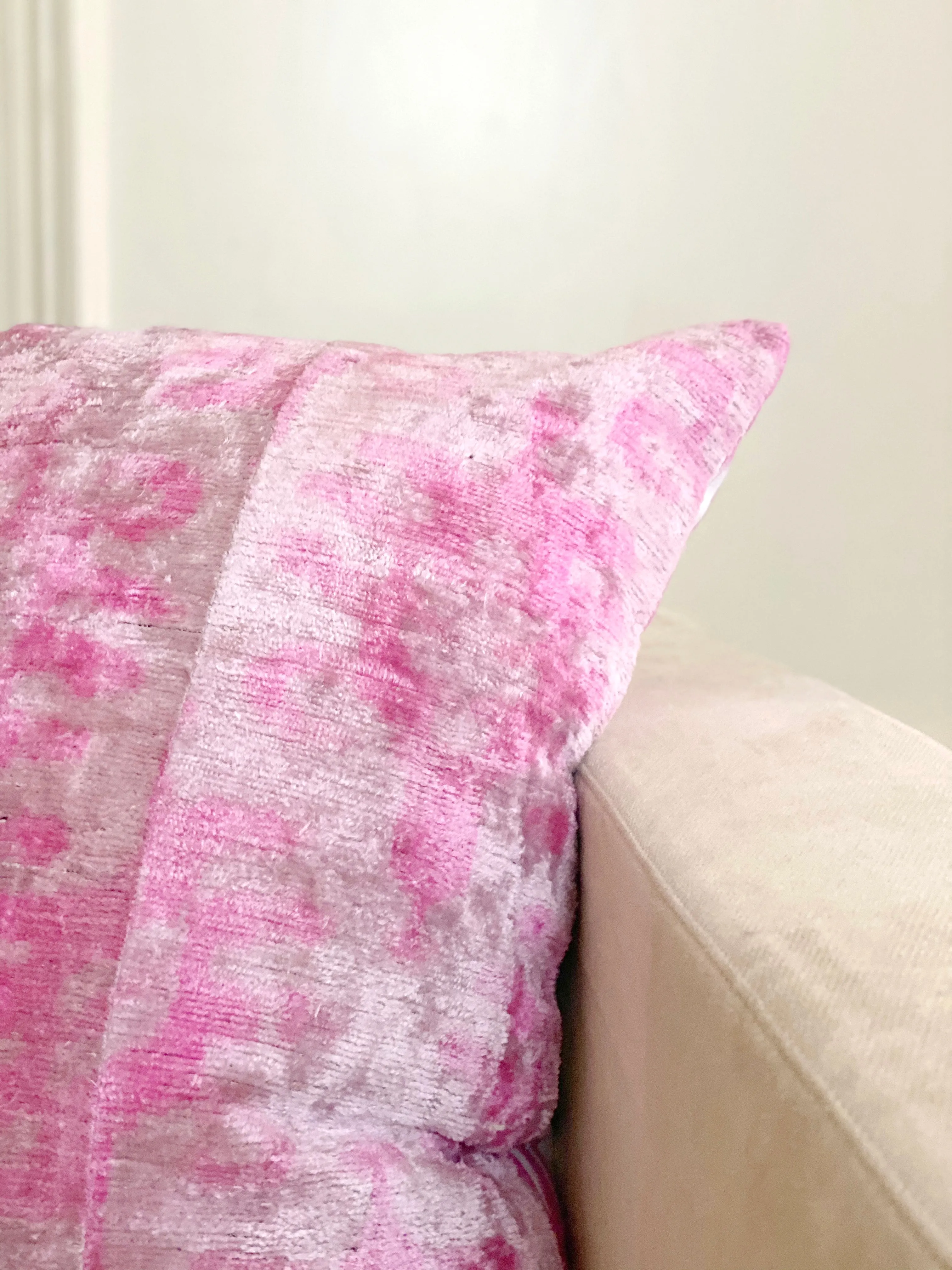 Classic Bursting Petals Square Pillow Cover