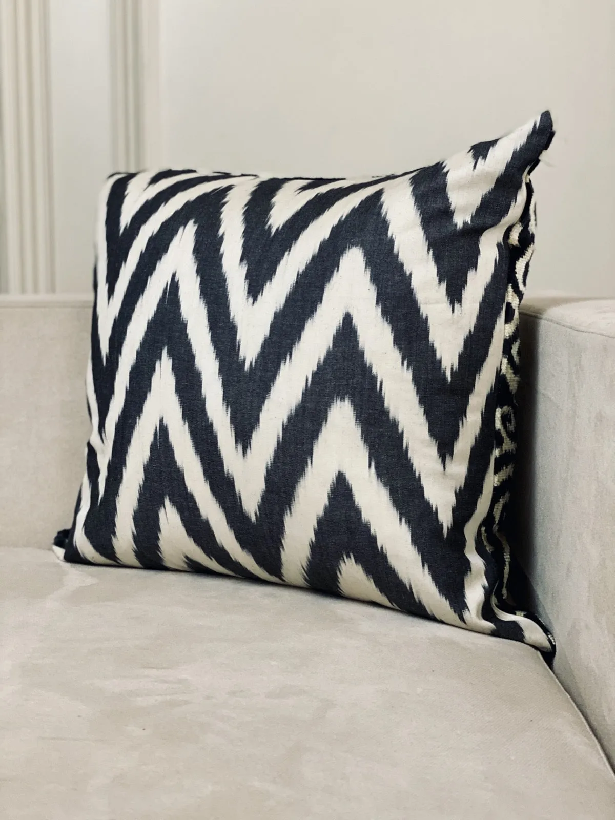Classic Monochrome Medallion Square Pillow Cover