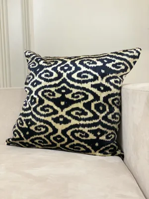 Classic Monochrome Medallion Square Pillow Cover