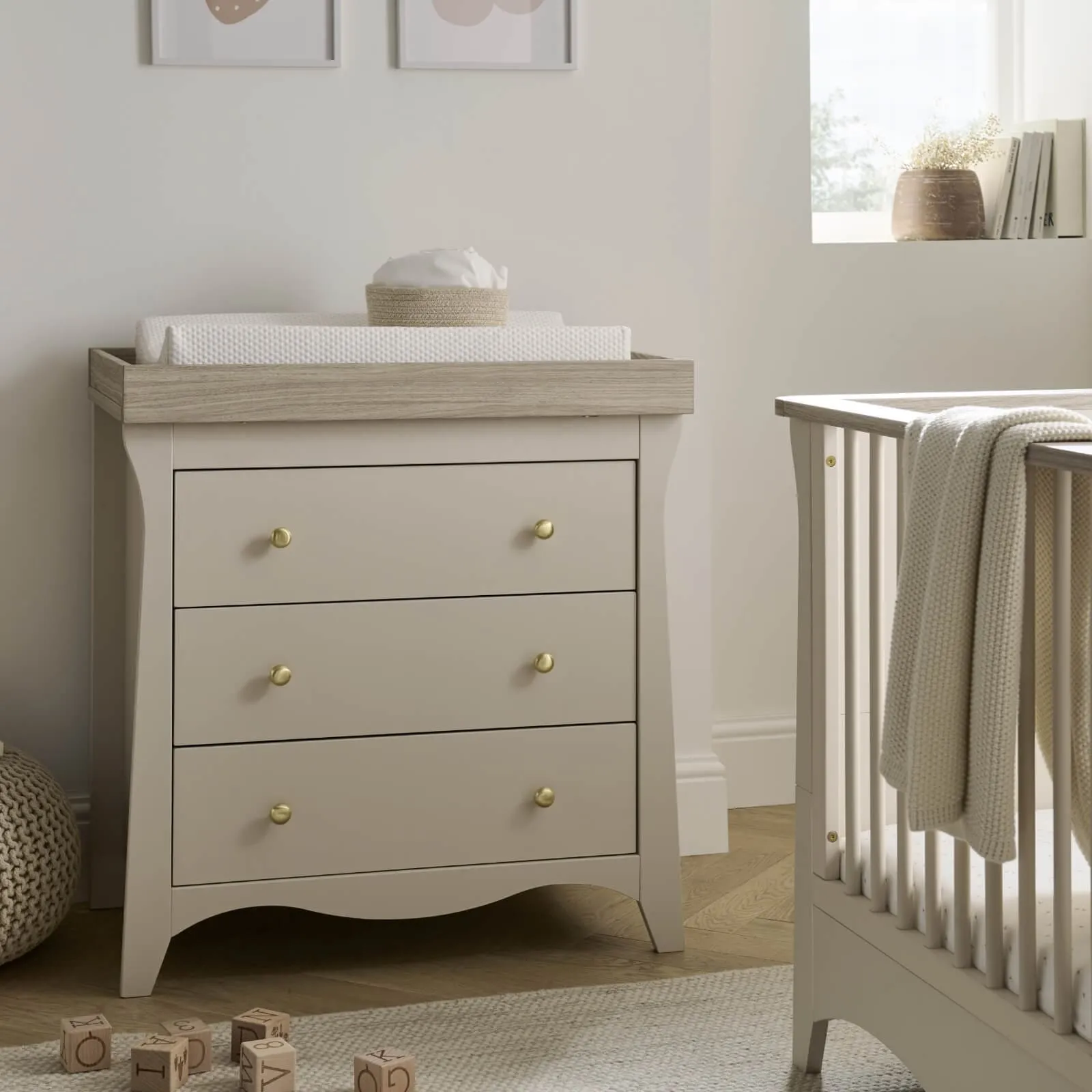 CuddleCo Clara 2 Piece Nursery Room Set in Cashmere