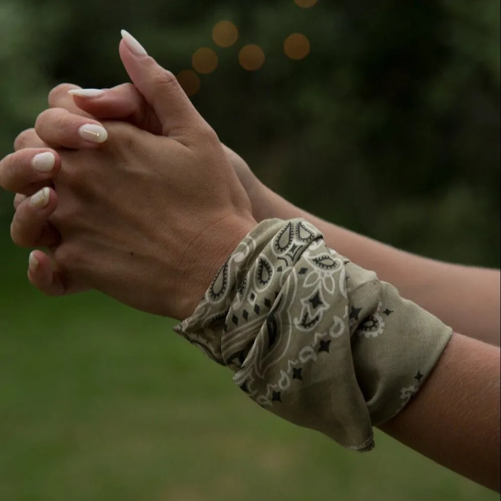Demi Vintage Bandana