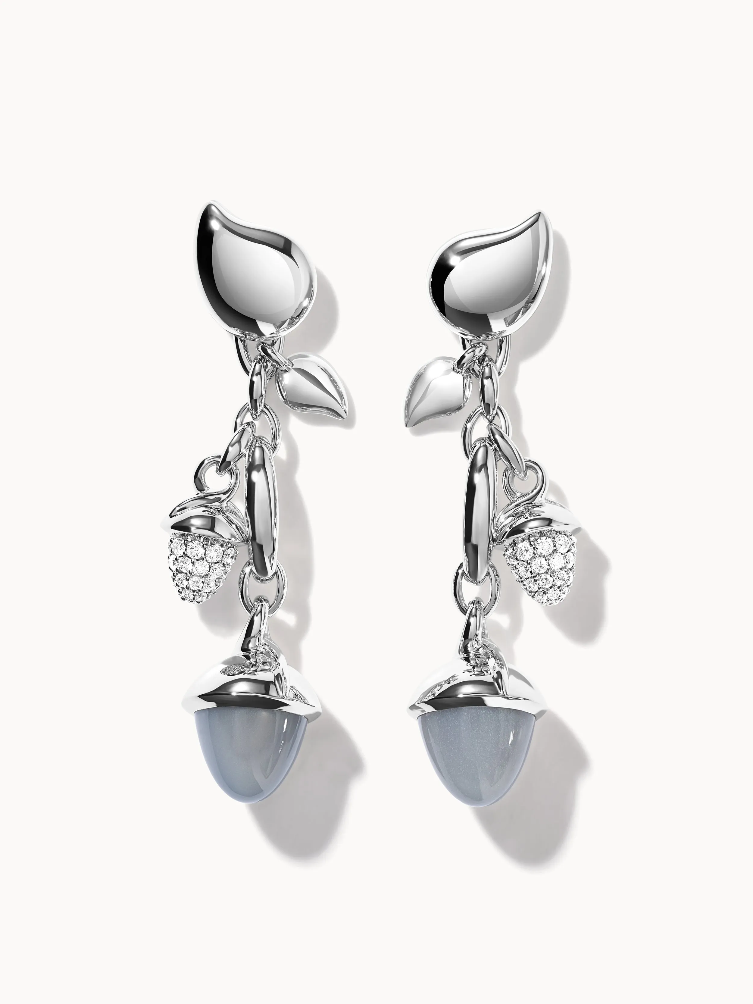 Earrings MIKADO Dangling 2 Acorns - 'Cashmere' with Diamond Pavé 'Cashmere' with Diamant Pavé