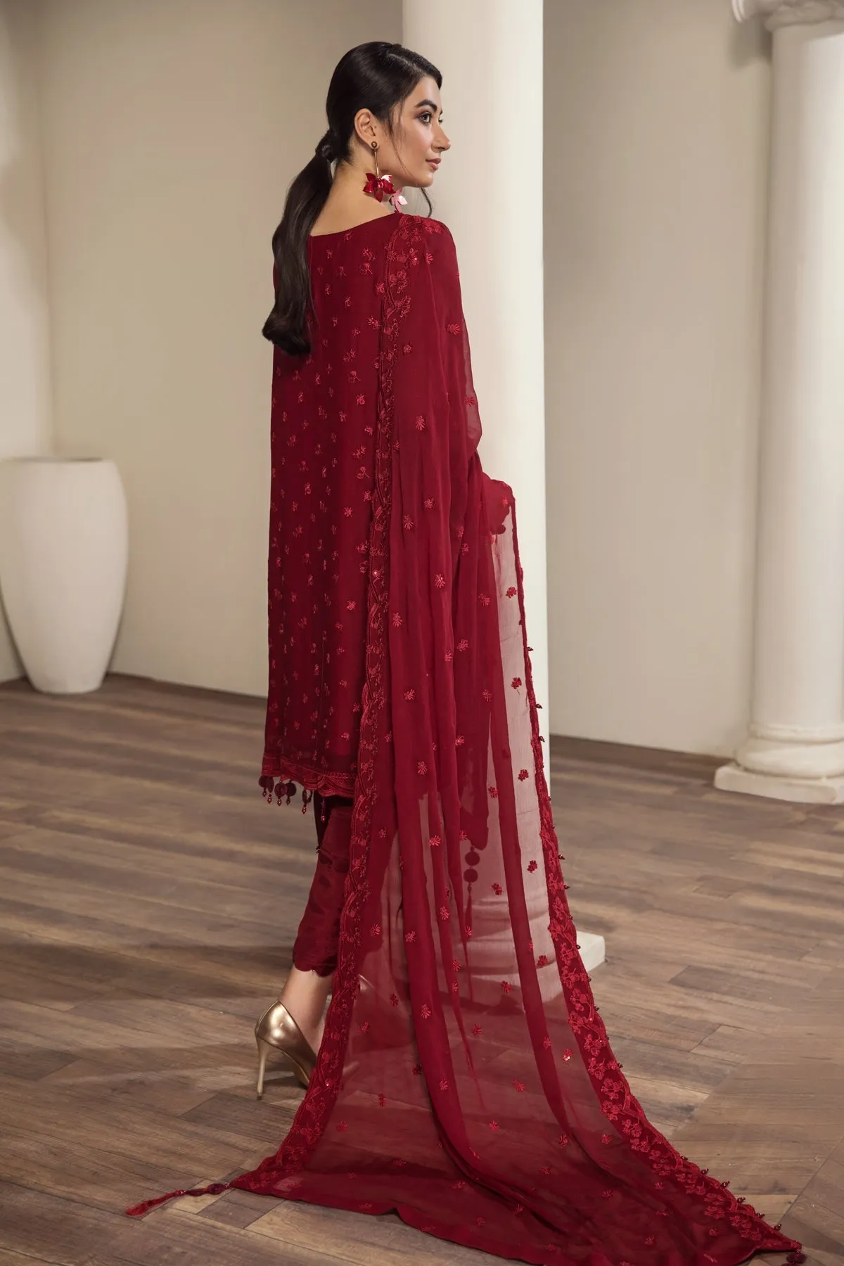 Embroidered Pakistani Salwar Kameez Red Chiffon Salwar Suit