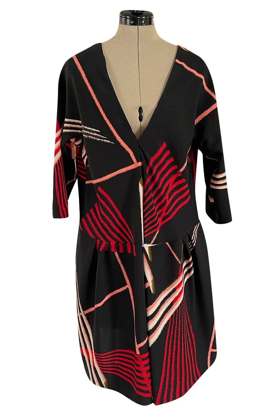 Fall 2007 Marni Black & Red Graphic Pattern Dress w V Neck That Can be Worn Back or Front