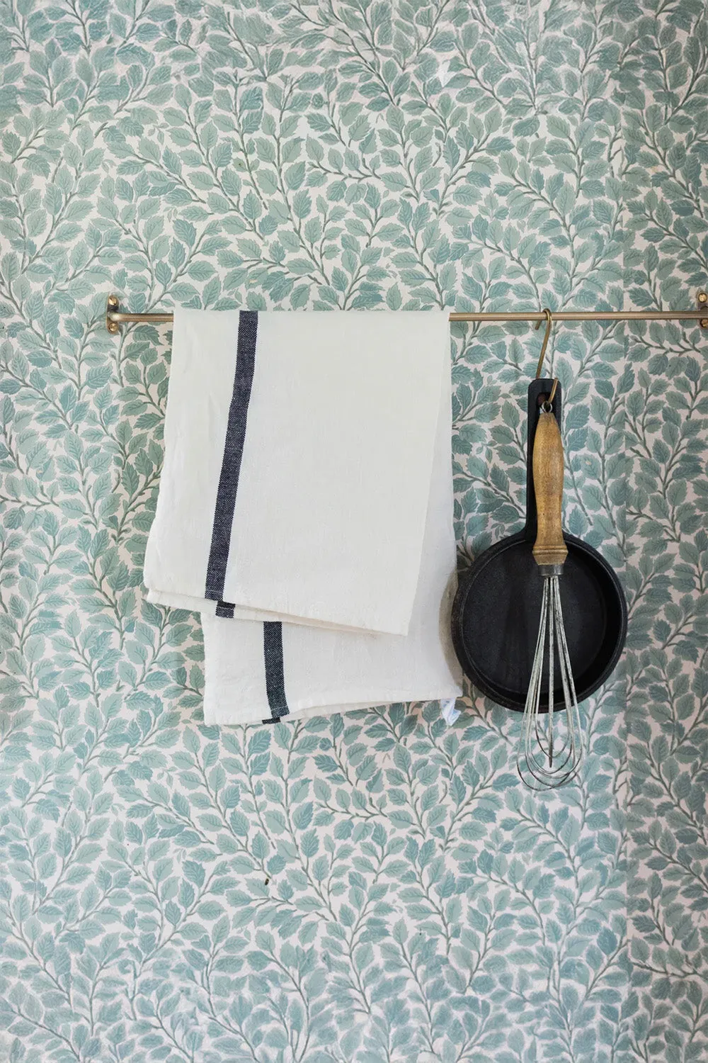 Fog Et Cetera Large Brass Towel Bar