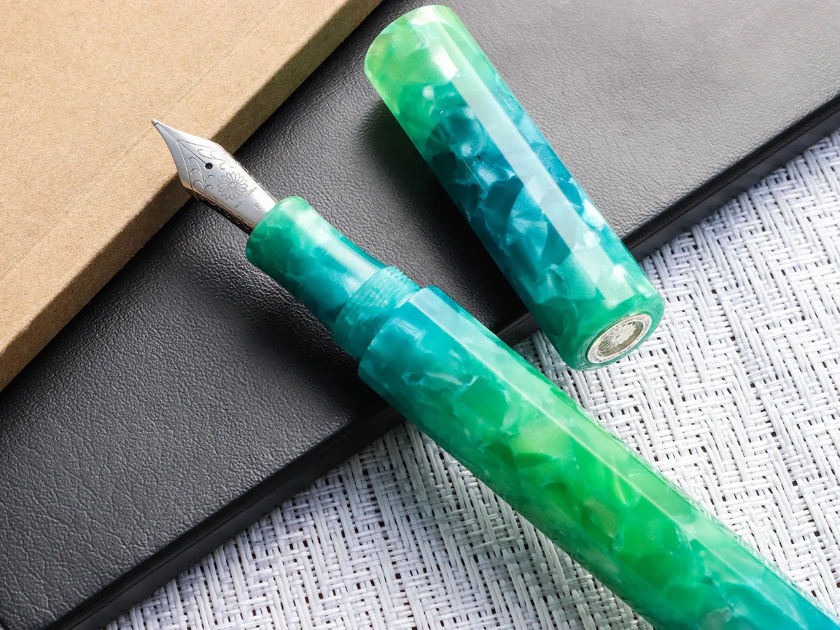KALEIDO Fountain Pen - Green (Shisui)