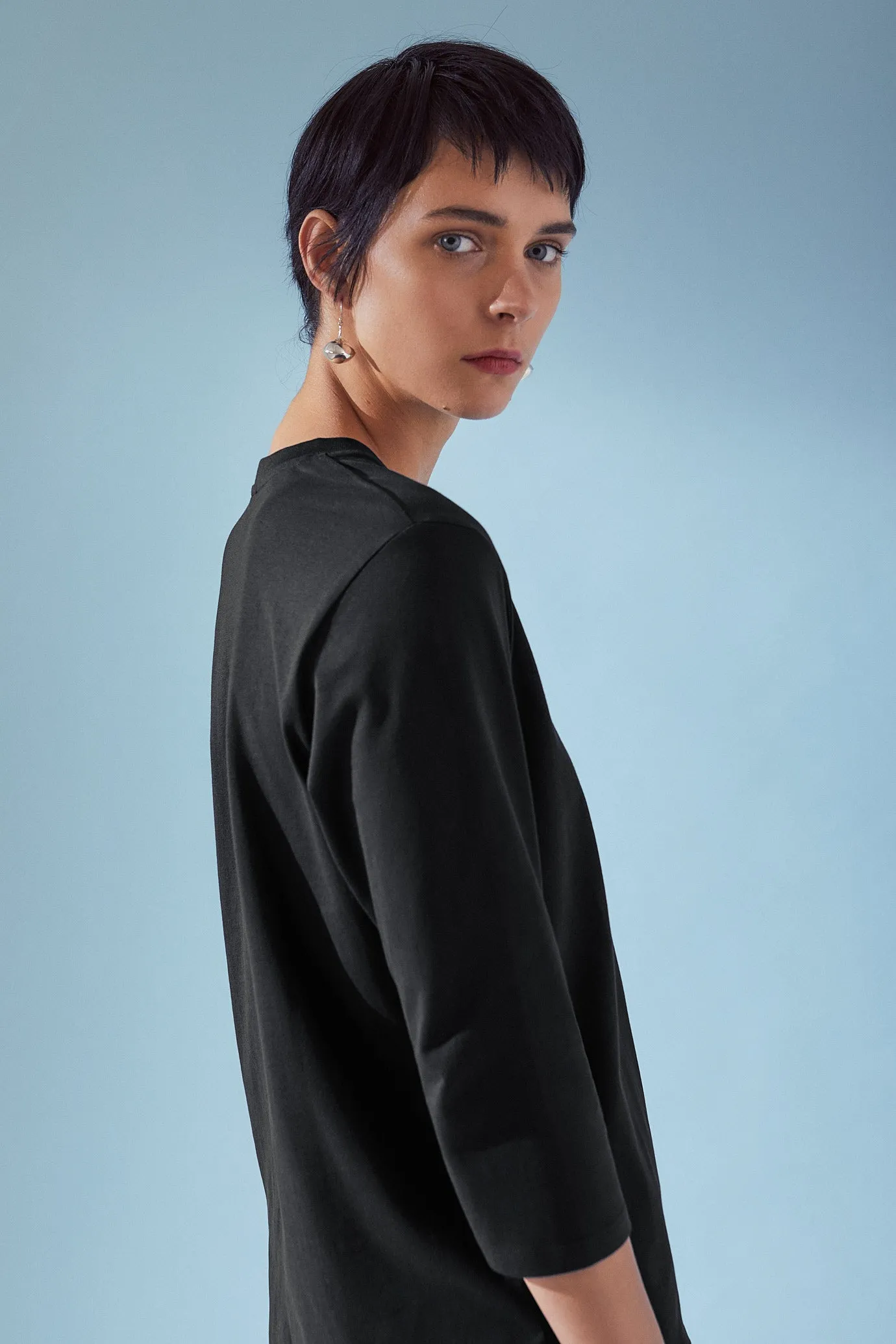 Kowtow Building Block Scoop Hem Tee - Black
