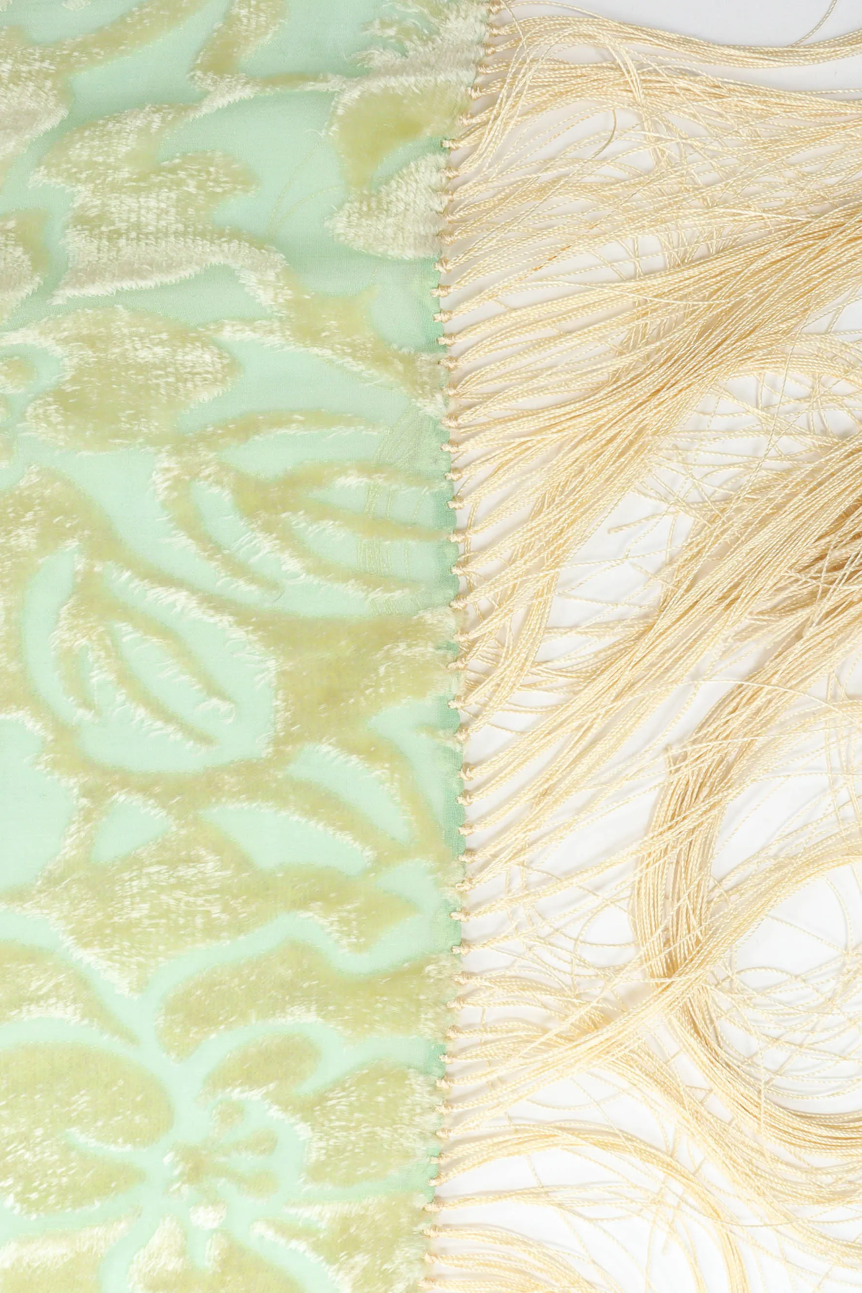 Leaf Floral Fringe Shawl