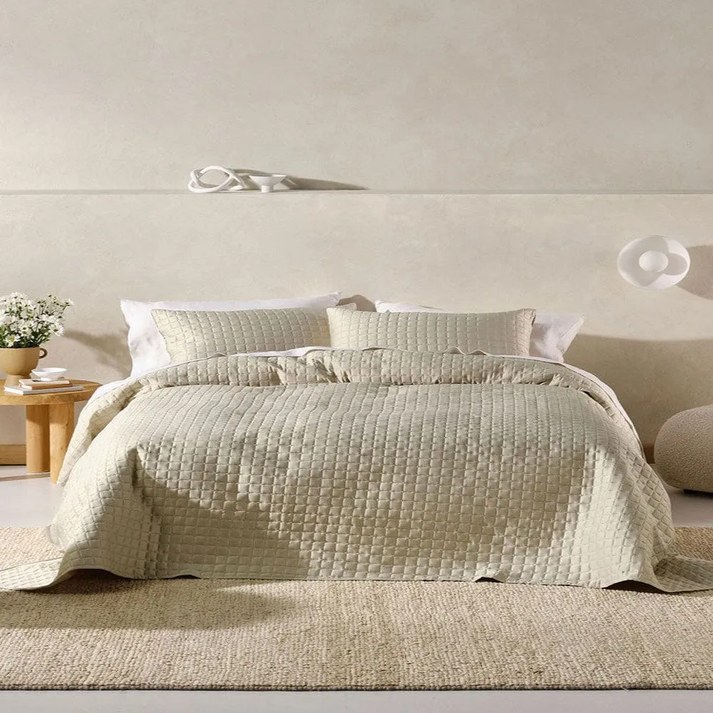Linen House Verona Champagne 270x270cm Queen Coverlet Set