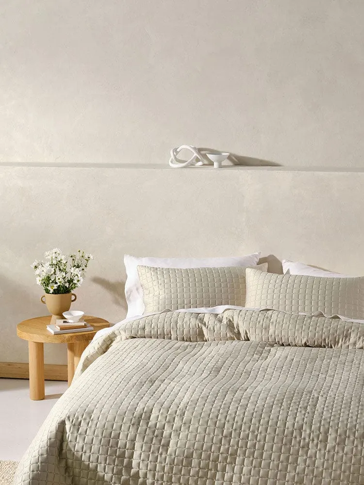 Linen House Verona Champagne 270x270cm Queen Coverlet Set