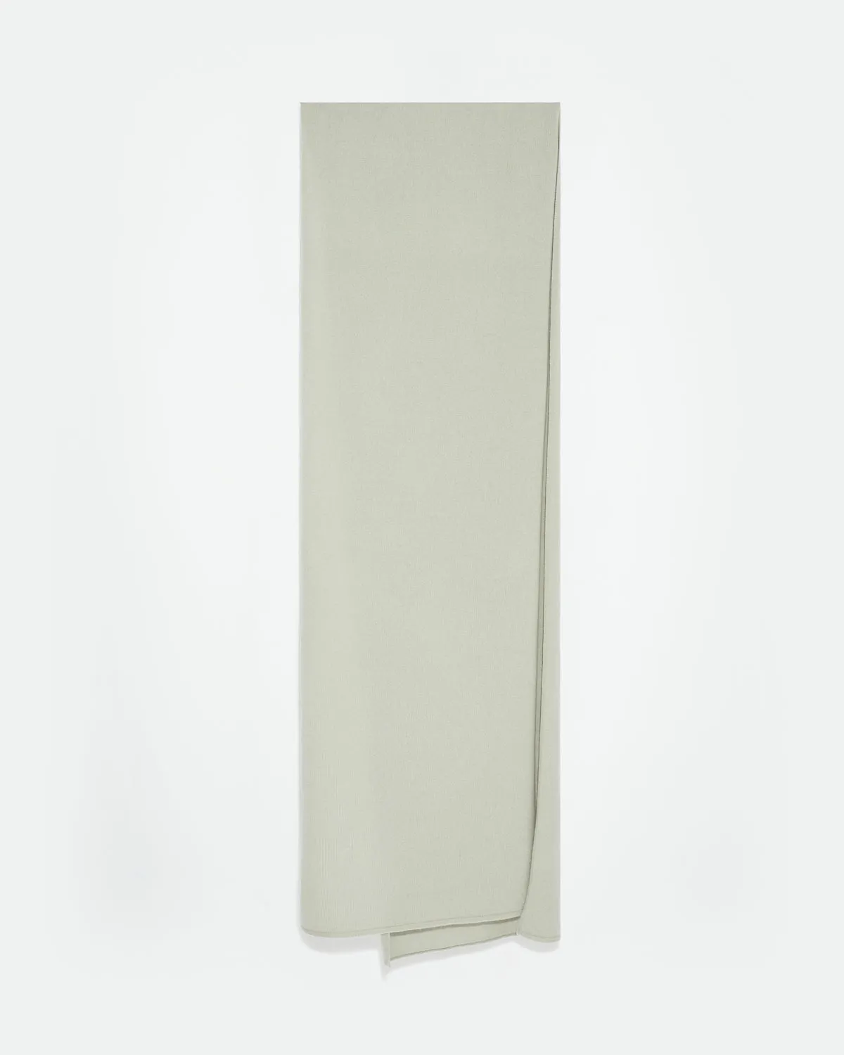 Long scarf in cashmere wool knit