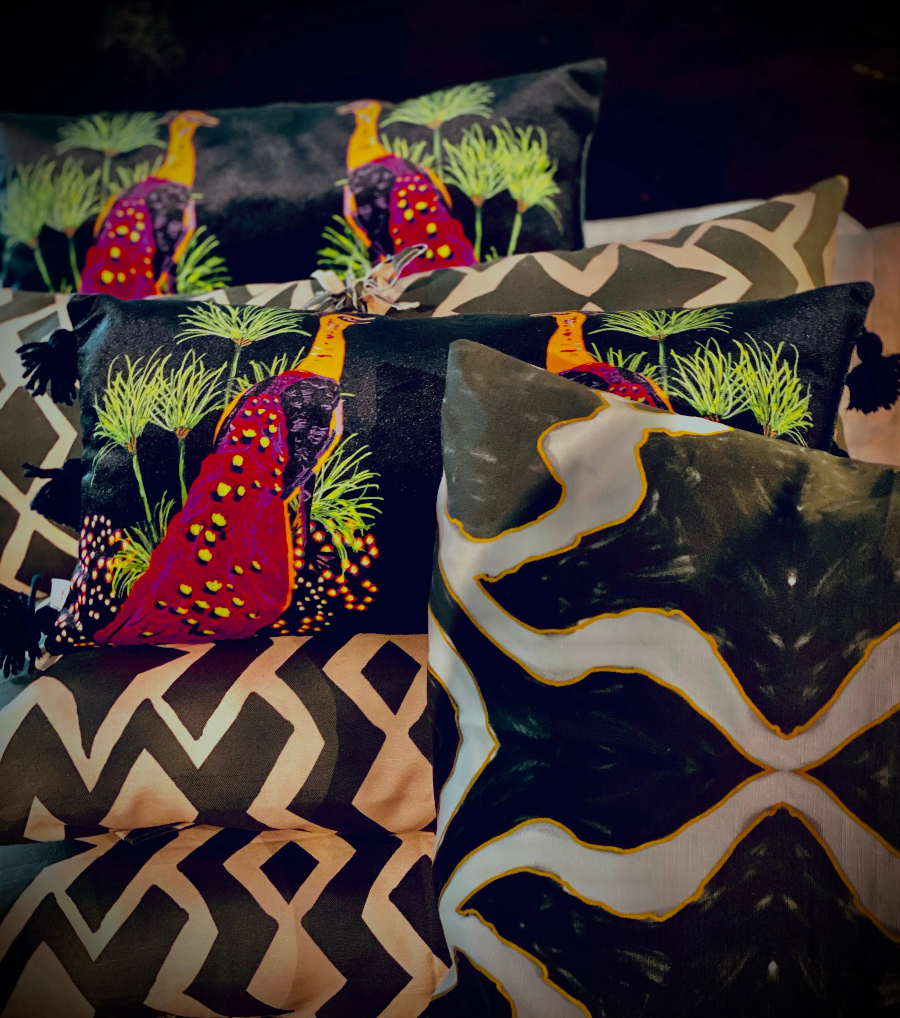 MEANDER ~ CUSHION