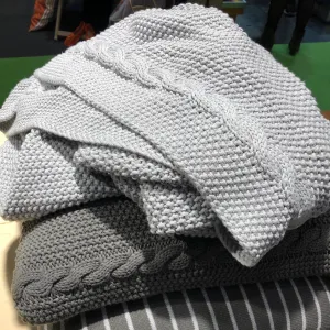 North Cable Throw - Light Grey