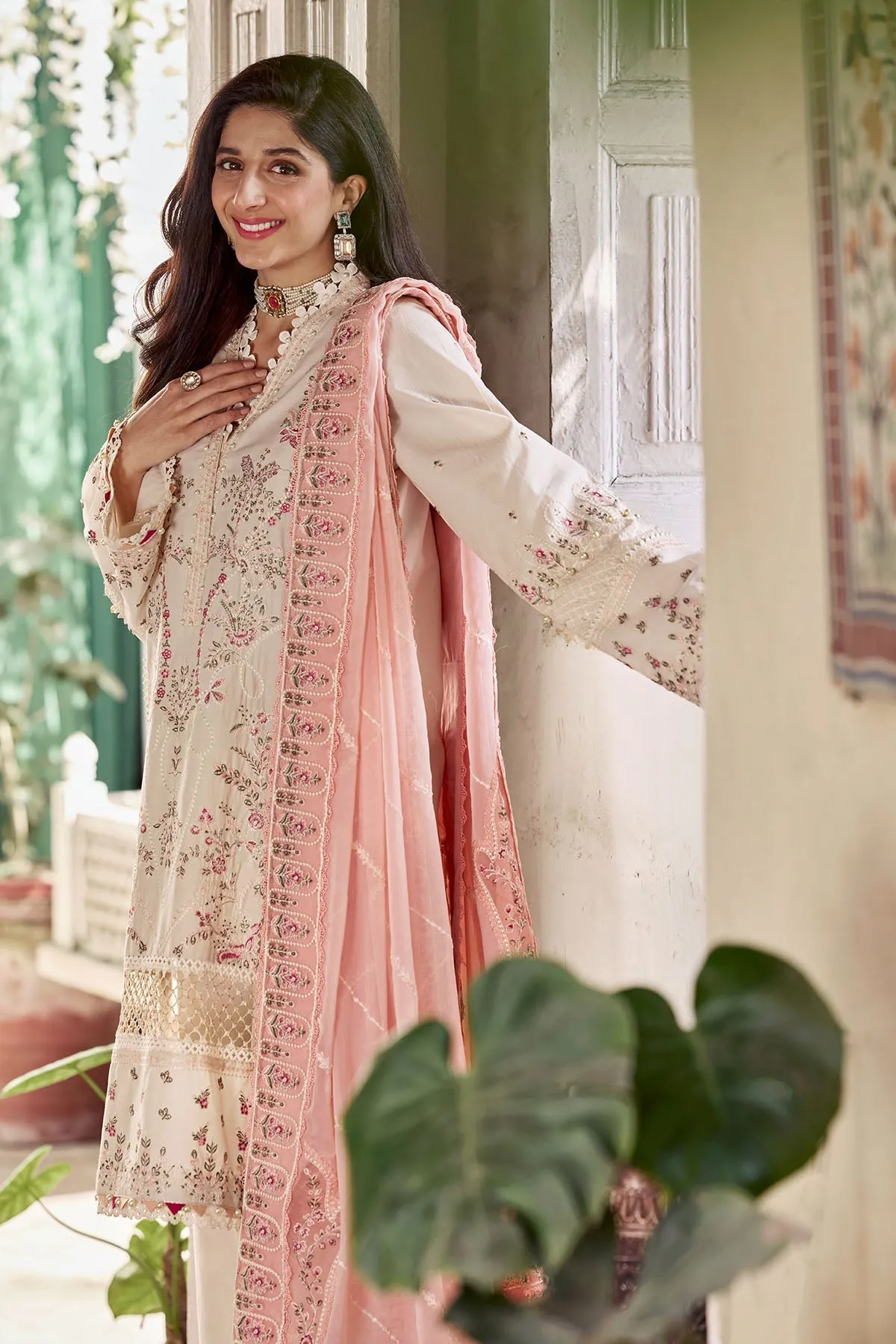 Off White Traditional Pakistani Kameez Trousers Dupatta Eid Dress
