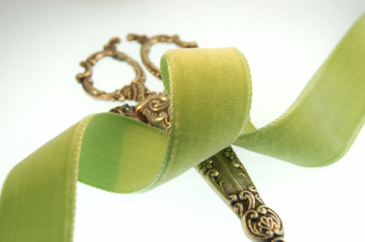 Old Lime Velvet Ribbon Vintage from France 22mm