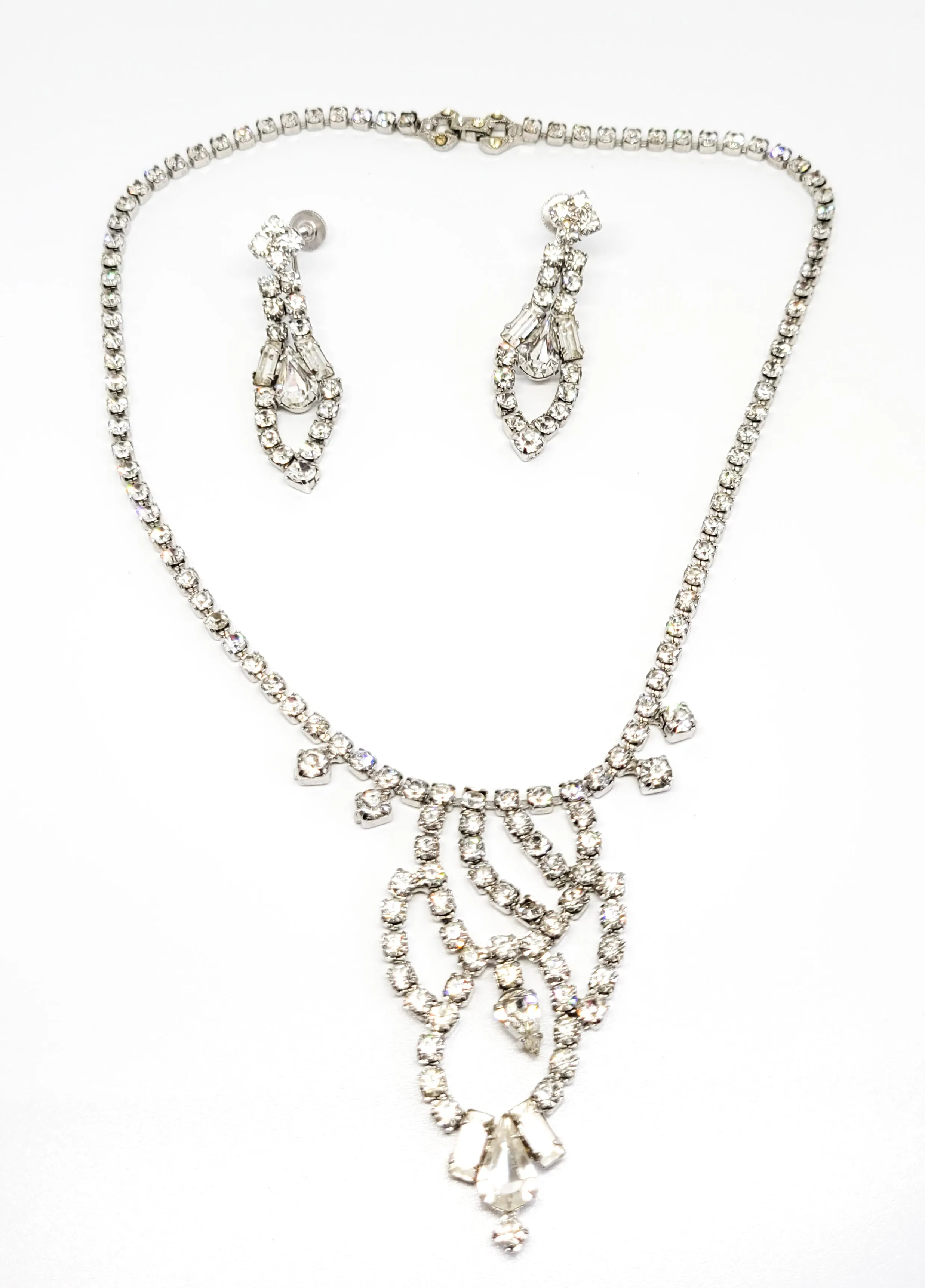 Palm Fifth Avenue NIB rhodium plated rhinestone demi set necklace earrings
