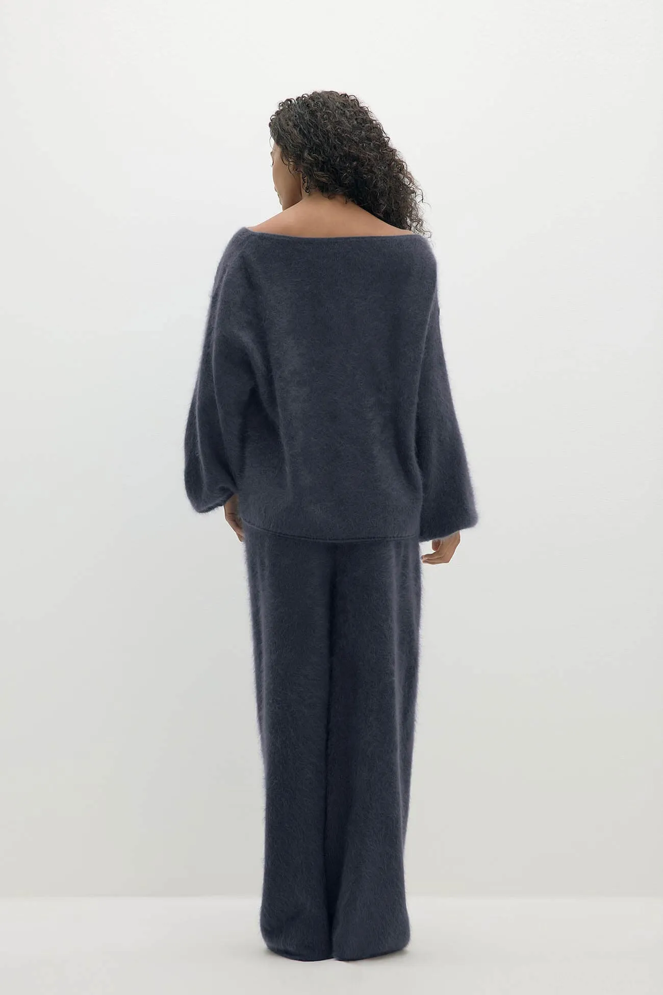 PENELOPE BRUSHED CASHMERE BOATNECK SWEATER