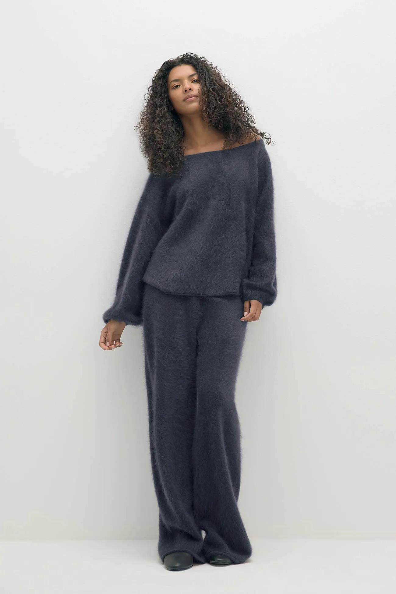 PENELOPE BRUSHED CASHMERE BOATNECK SWEATER