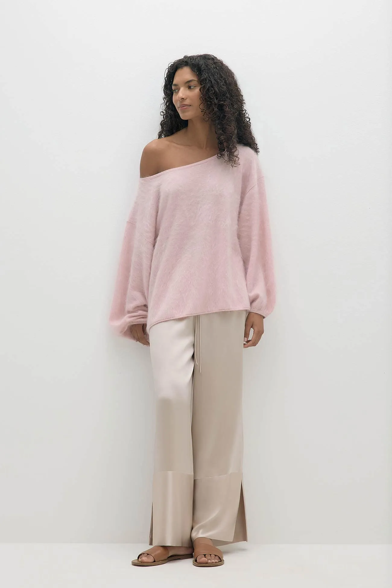 PENELOPE BRUSHED CASHMERE BOATNECK SWEATER