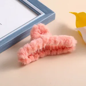 Plush Hair Claw Elegant Acrylic Hairpins Faux Fur Hair Clip Barrette Crab Headwear for Women Girls Hair Accessories