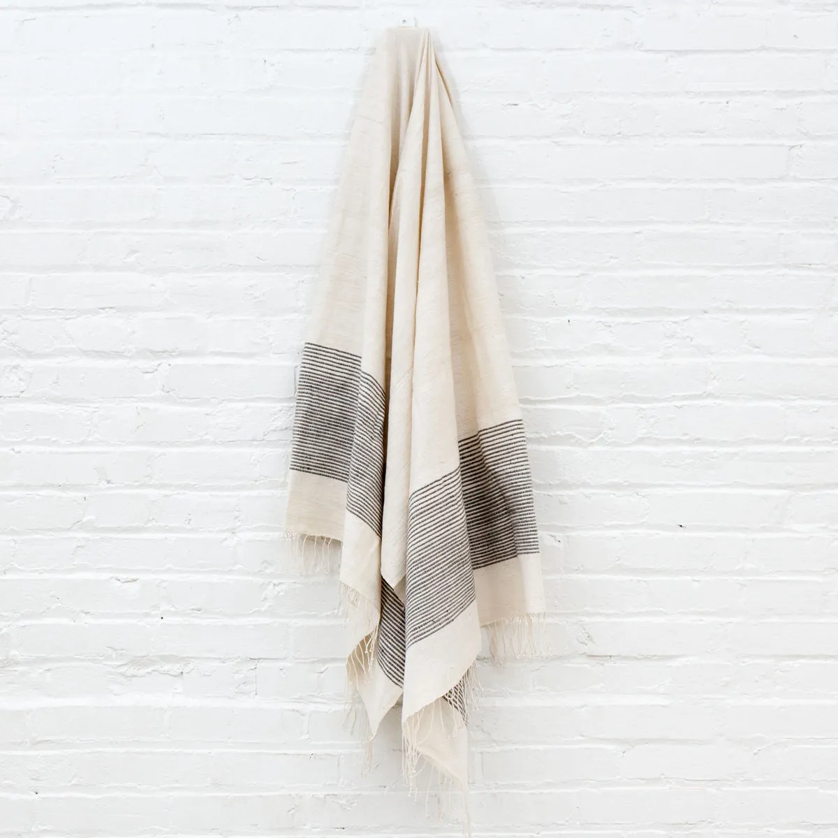 Riviera Collection Cotton Bath Towel Ribbed Accents 38 x 72 inches