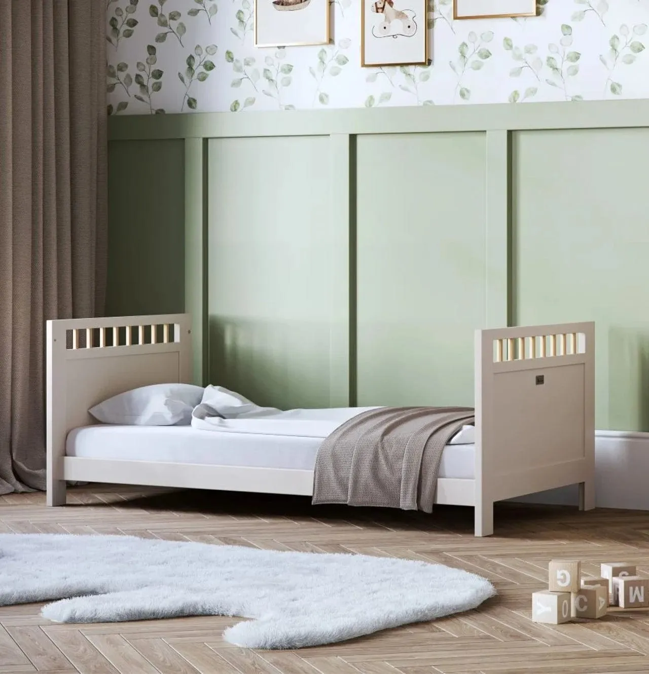 Silver Cross Seville Cot Bed