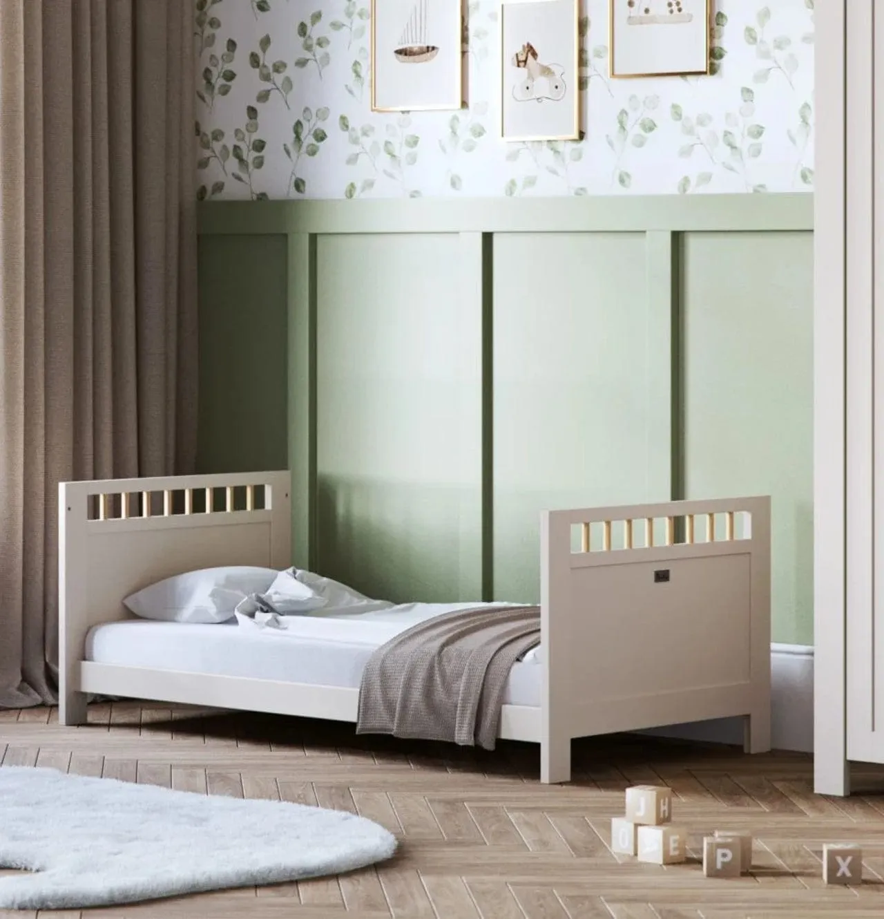 Silver Cross Seville Cot Bed