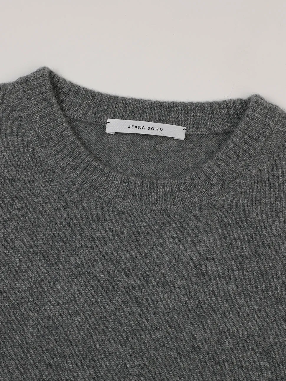 The Cashmere Sweater  -  Grey