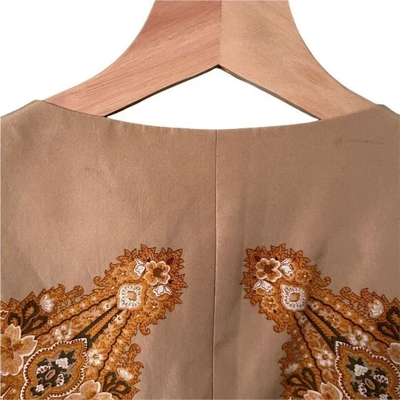Vintage Designer Emanuel Ungaro Paisley Print Front Button Vest in Size 12/46