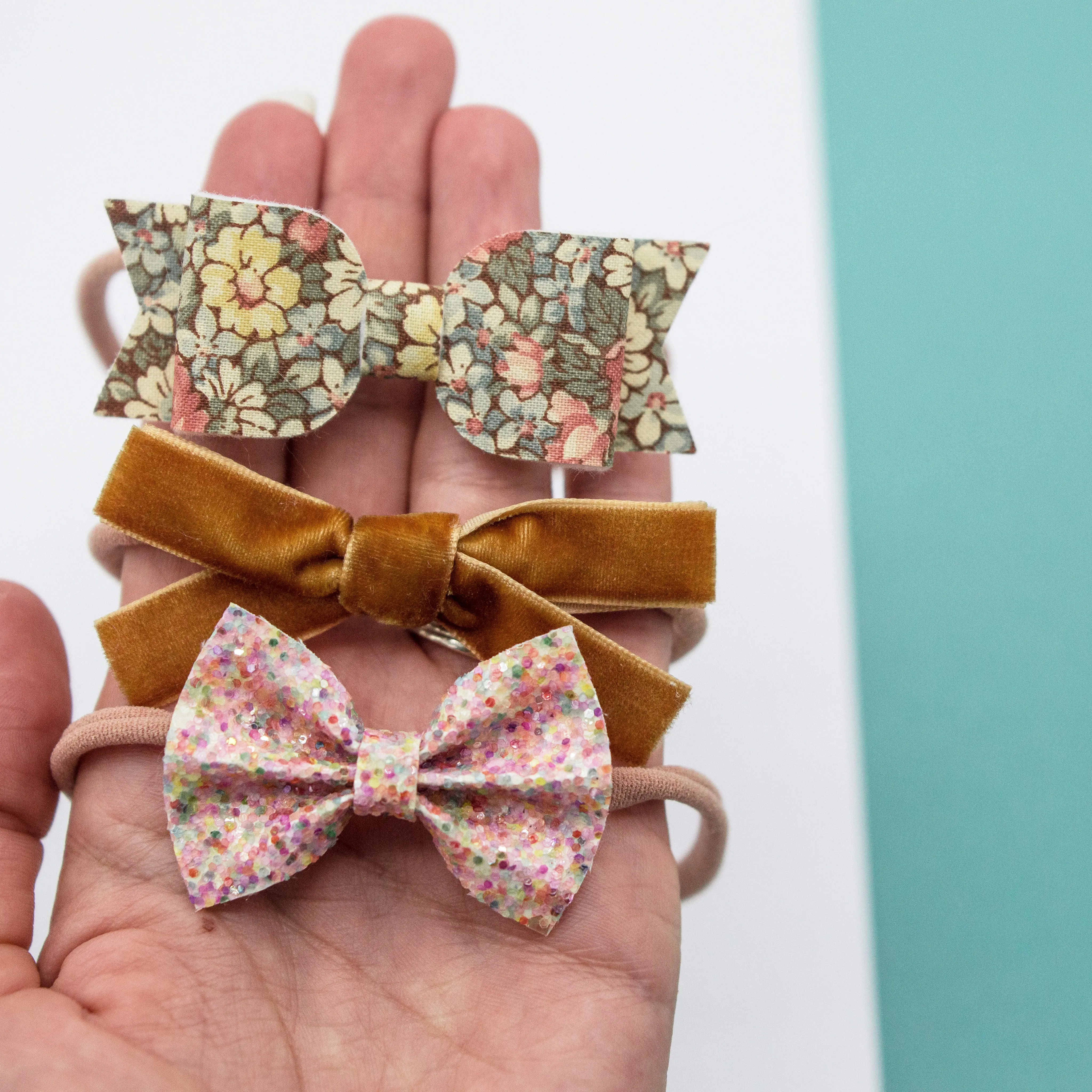 Vintage floral Trio