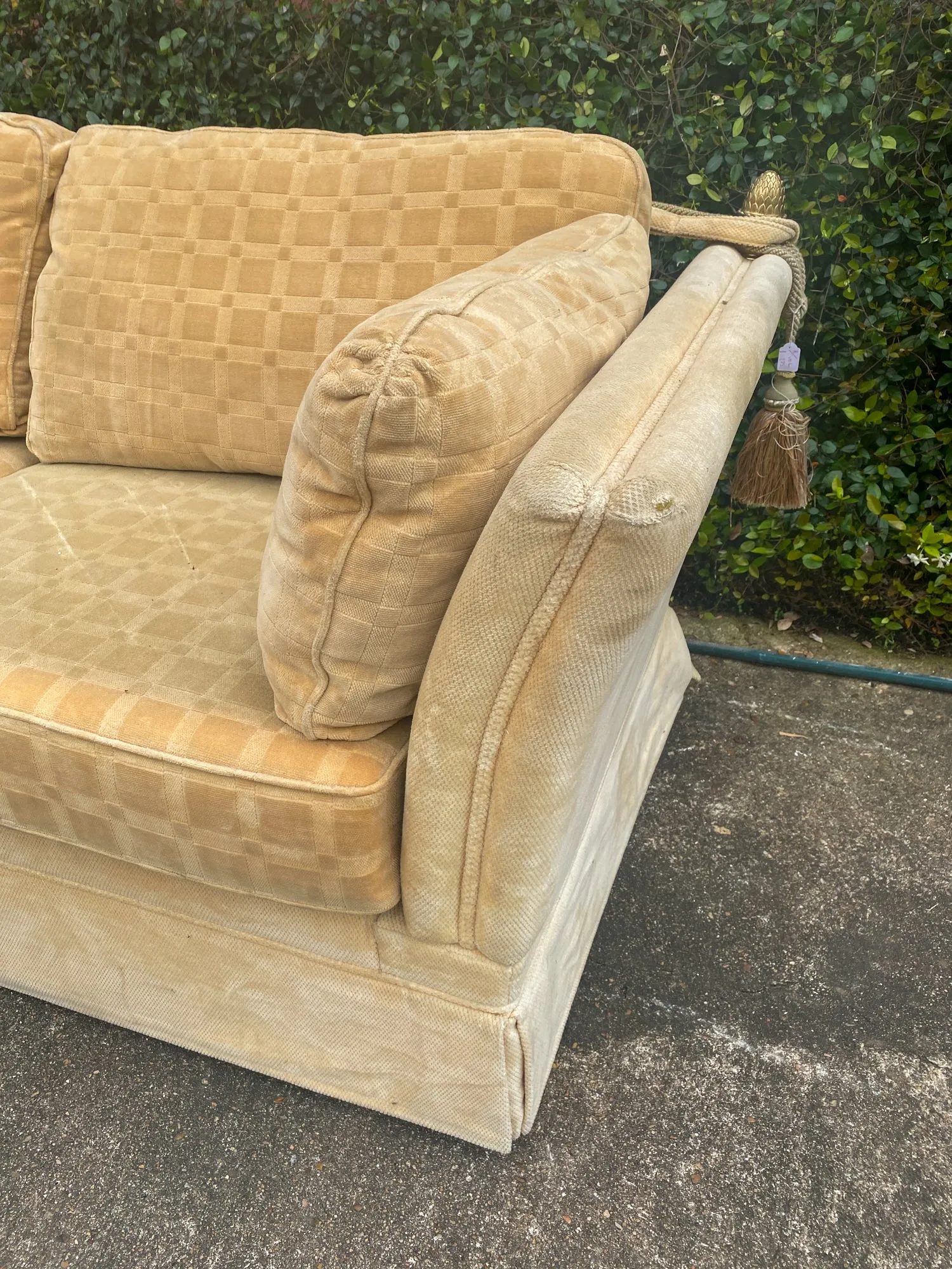 Vintage French Ivory Velvet Canapé Sofa with Adjustable Arms and Brass Finials