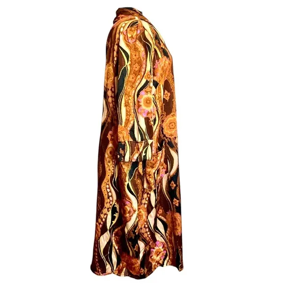 Vintage Paisely Robe Silky Dressing Gown Mid Century Duster 60s 70s Psychedelic
