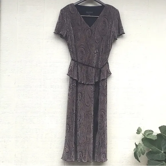 Vintage paisley shoulder pads dress with tassel belt