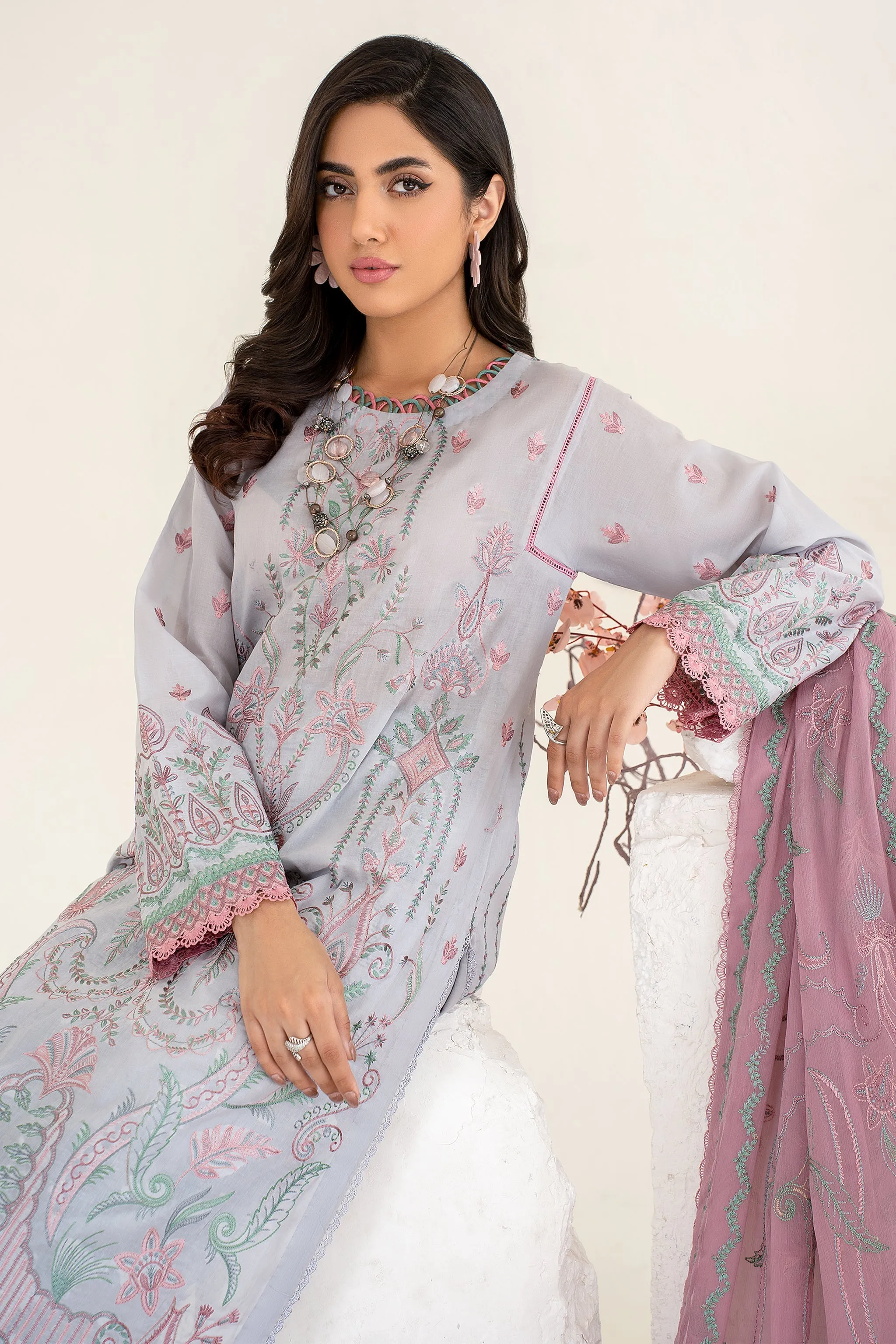 ZEL 04 Izel | Zarif Unstitched Lawn | Eid Ul Adha Collection23